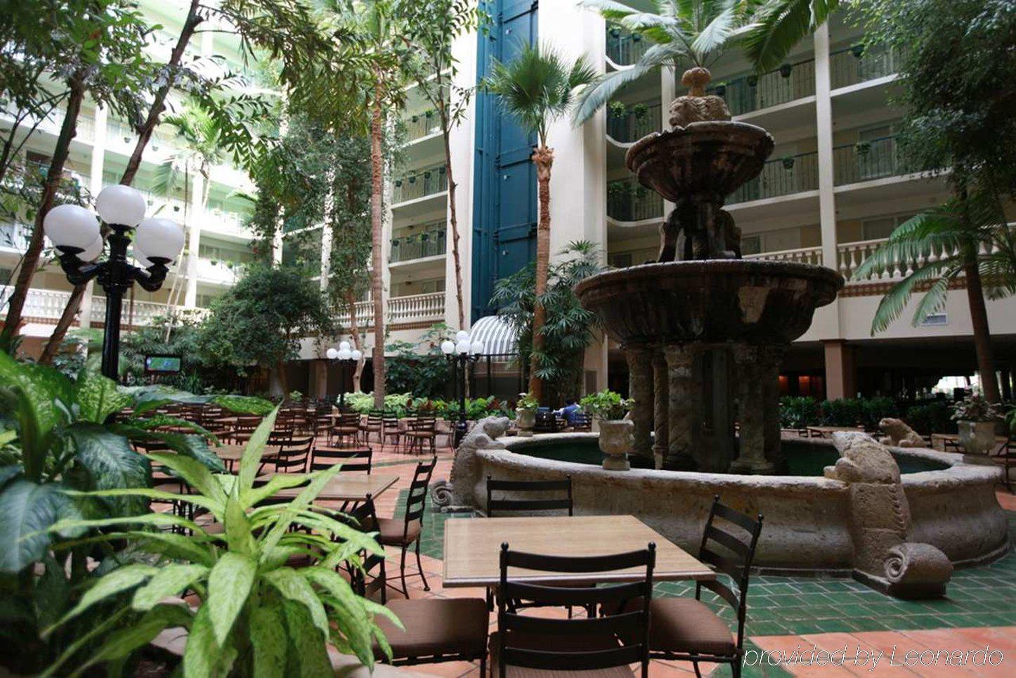 Doubletree By Hilton Mcallen Interior foto